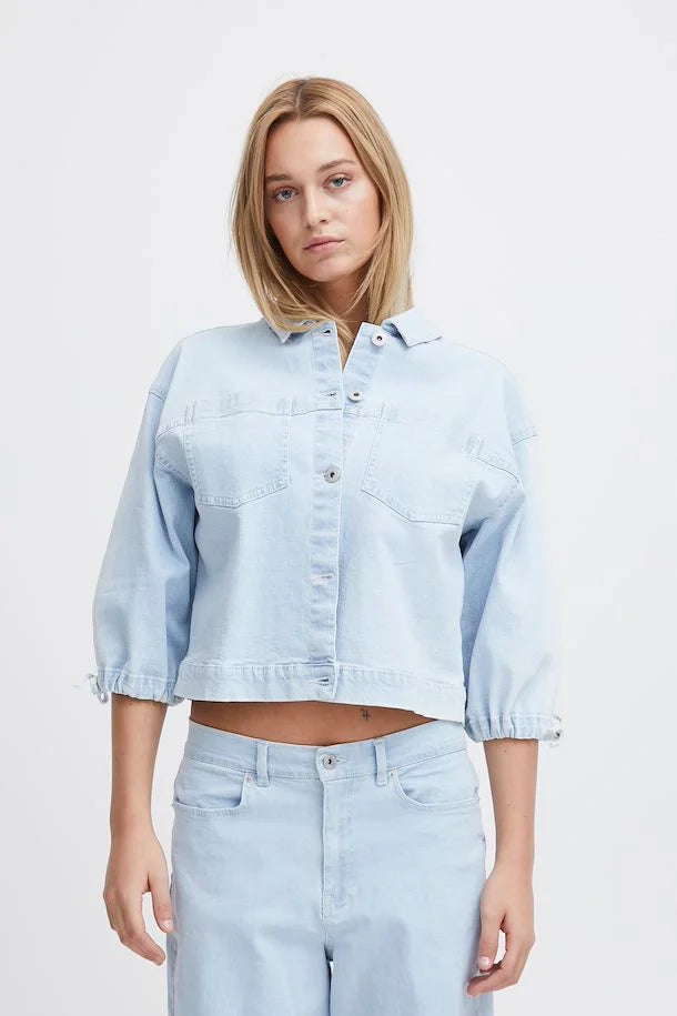 Carley Denim Jacket (Light Blue Wash)