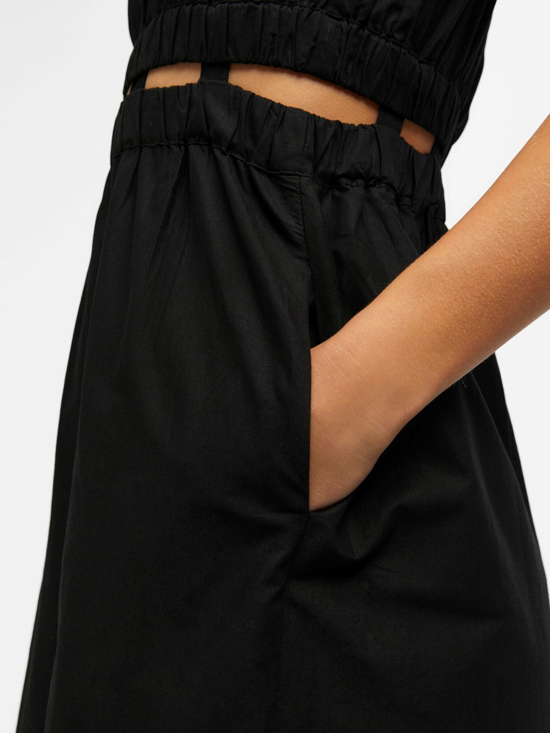 RAMILLA DRESS (BLACK)