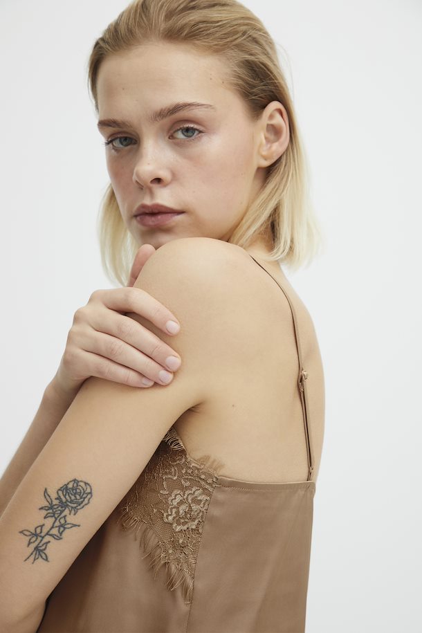 Taia Lace Cami (Tannin)