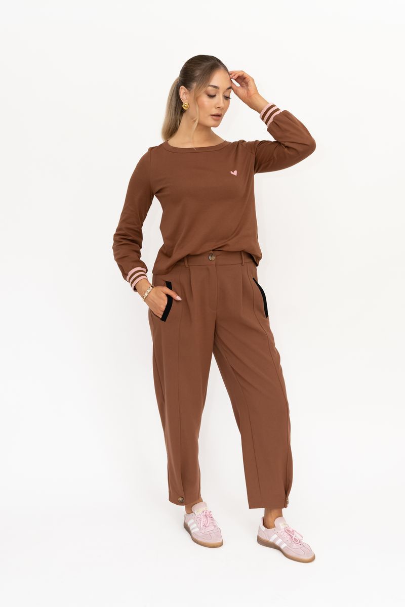 Lumen Long Sleeve Scoop Neck Top (Brown)