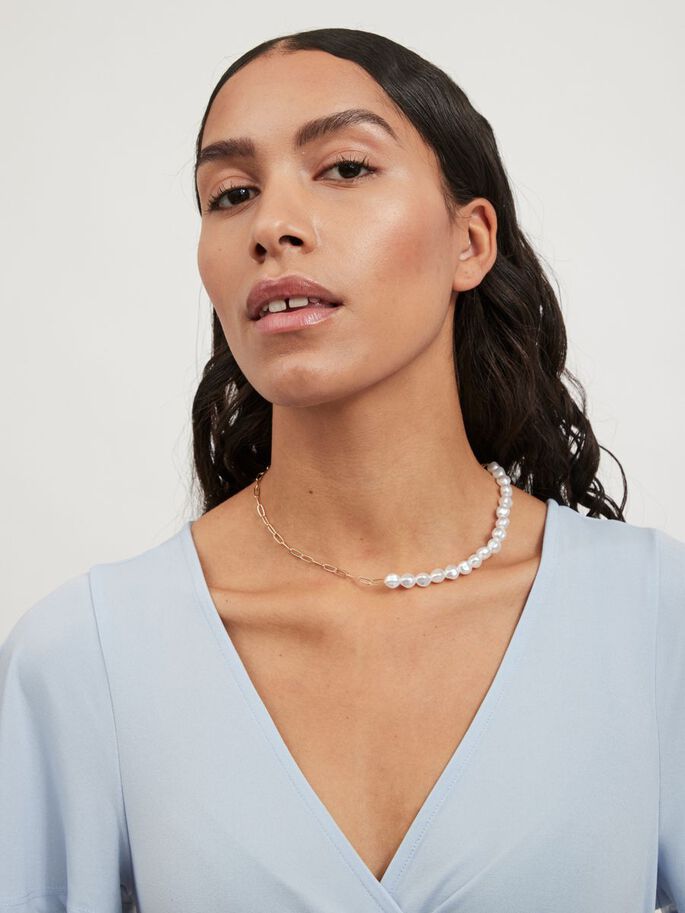 Gold & Pearl Necklace