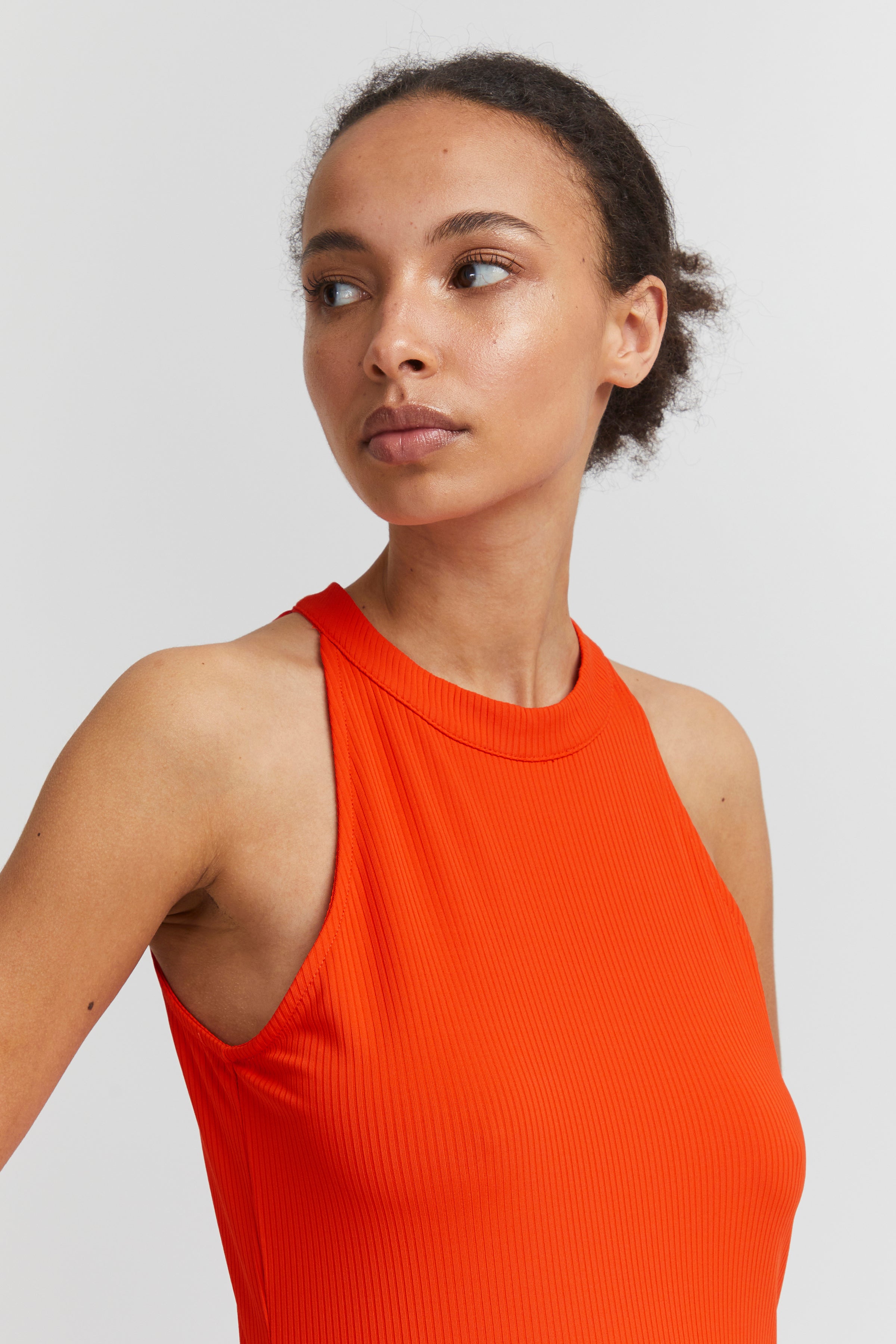 Nari Dress (Mandarin Red)