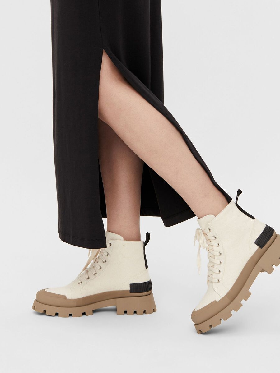 Hannah Maxi Skirt (Black)