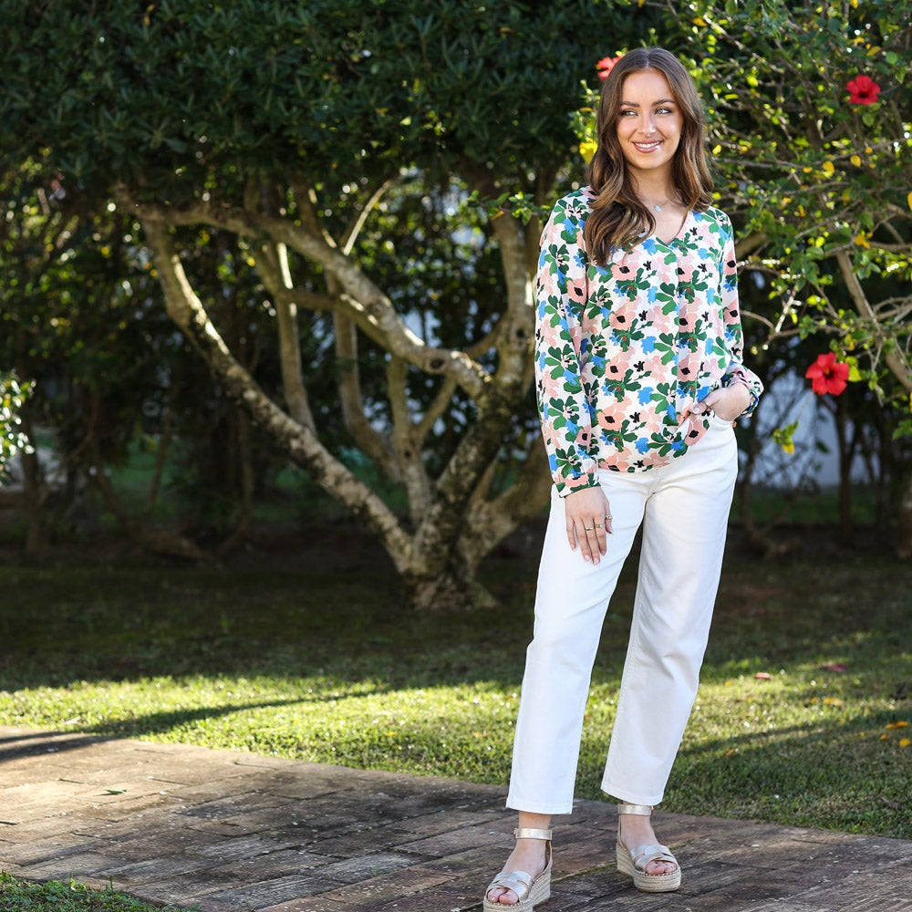 KAITLYN MOM JEAN SHORT LEG (SOFT WHITE)