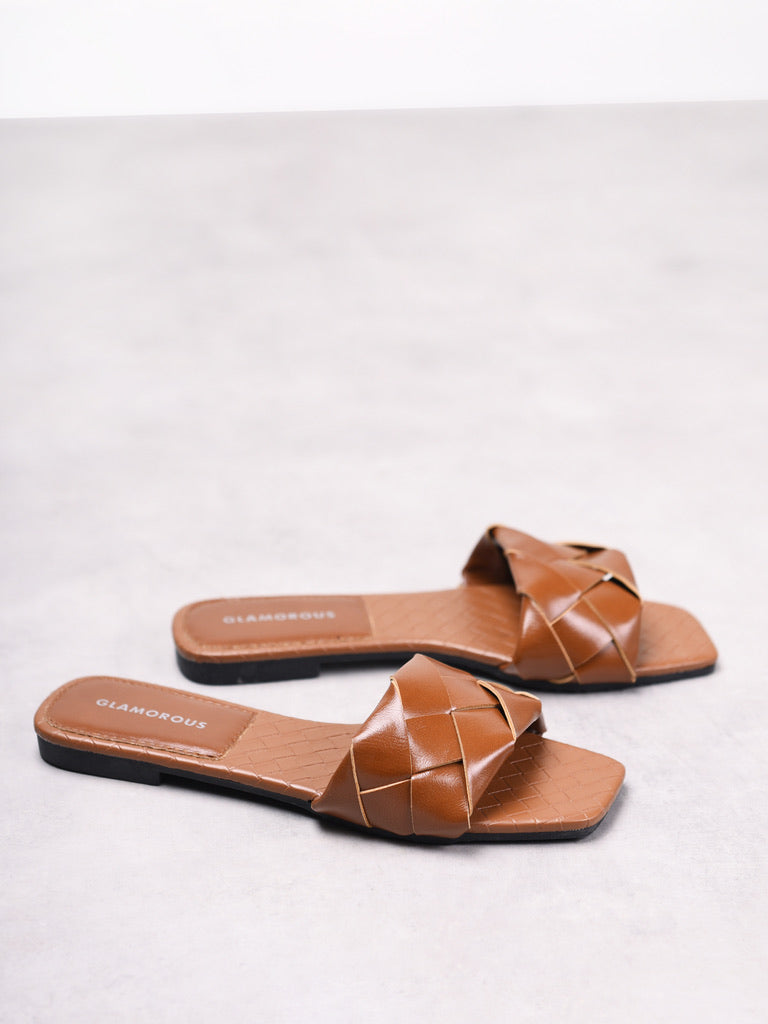 Woven Flat Slide Sandals (Tan)
