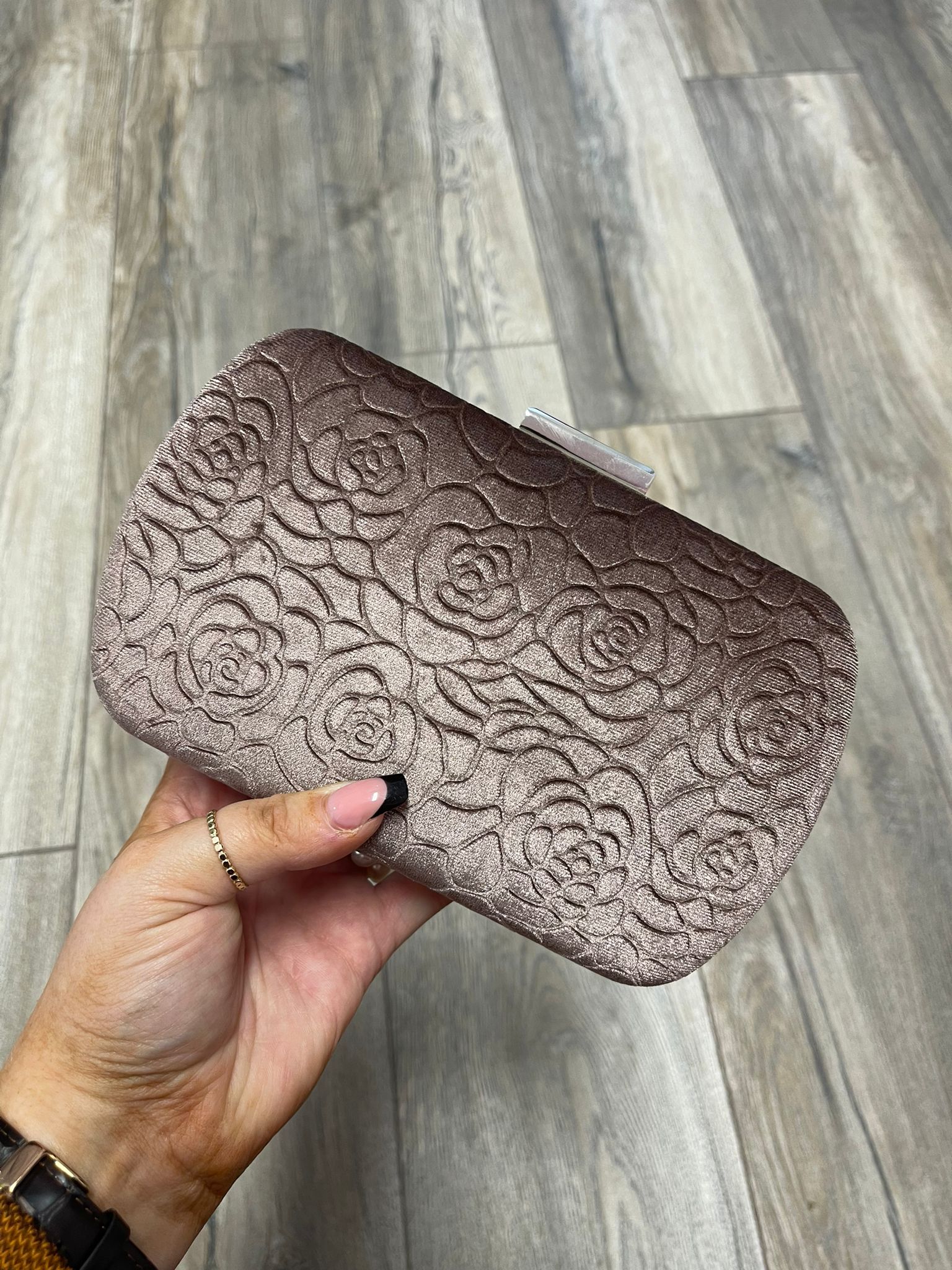 Ivy Embossed Velvet Clutch (4 colours)
