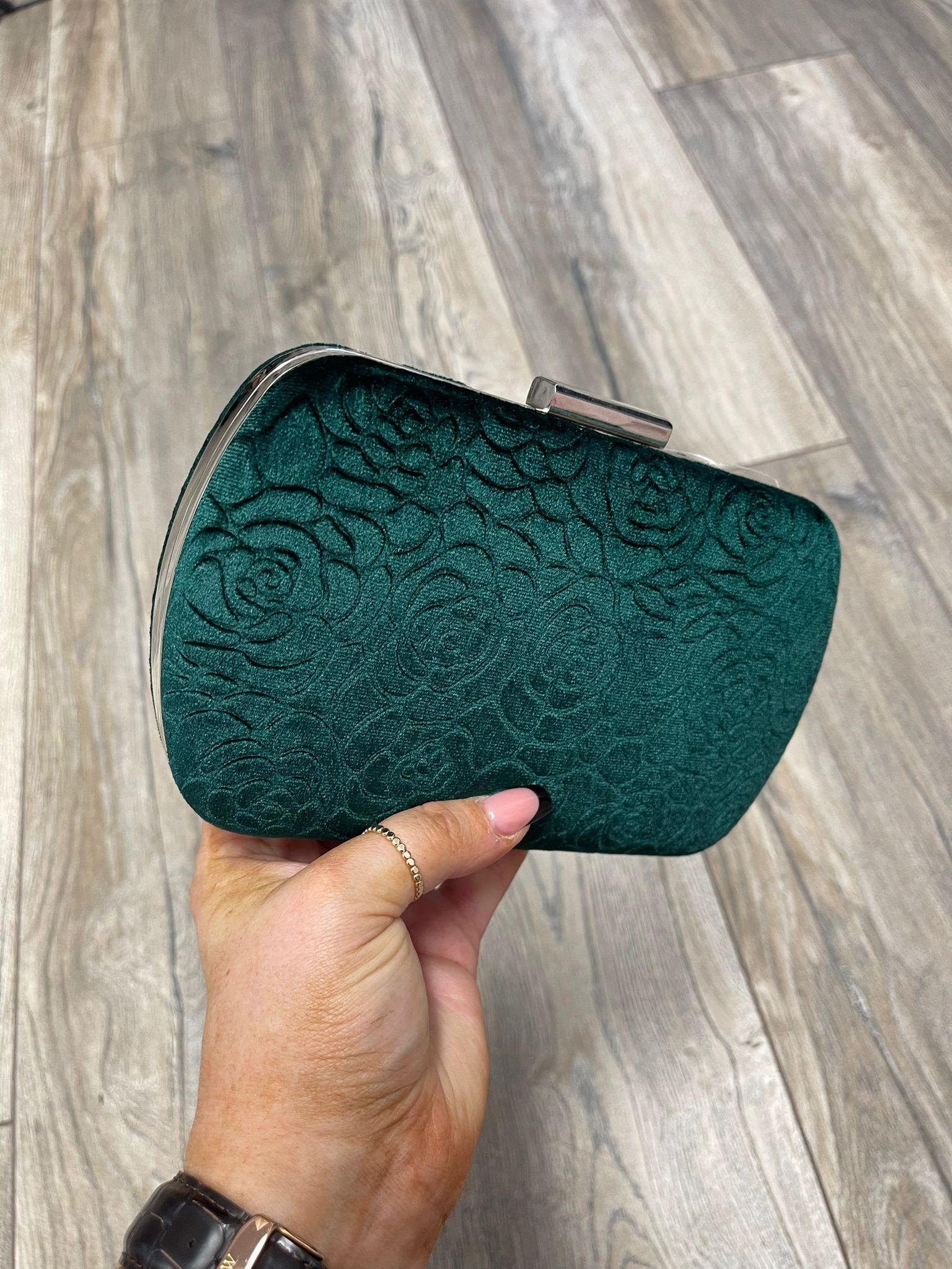 Ivy Embossed Velvet Clutch (4 colours)