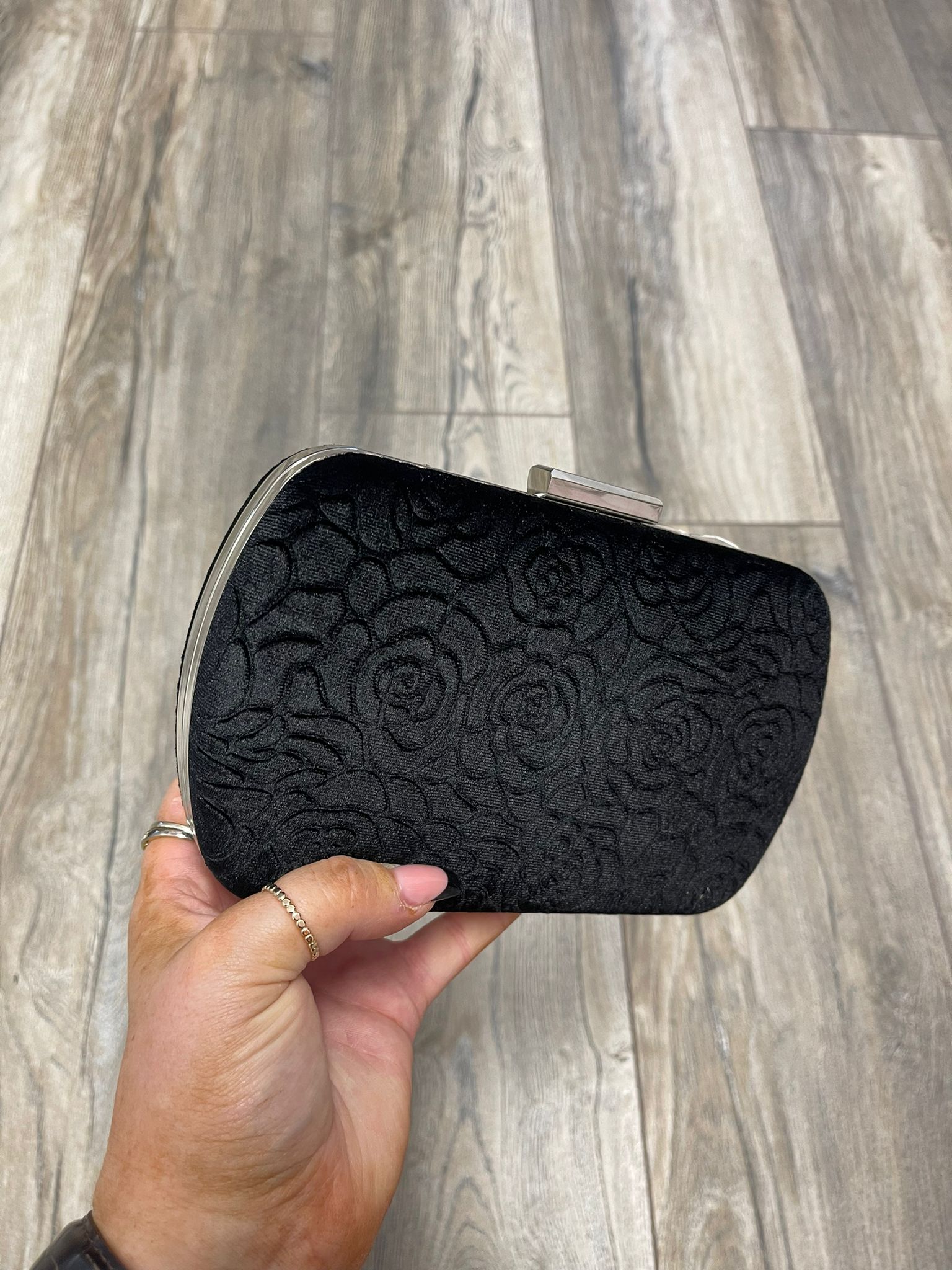 Ivy Embossed Velvet Clutch (4 colours)