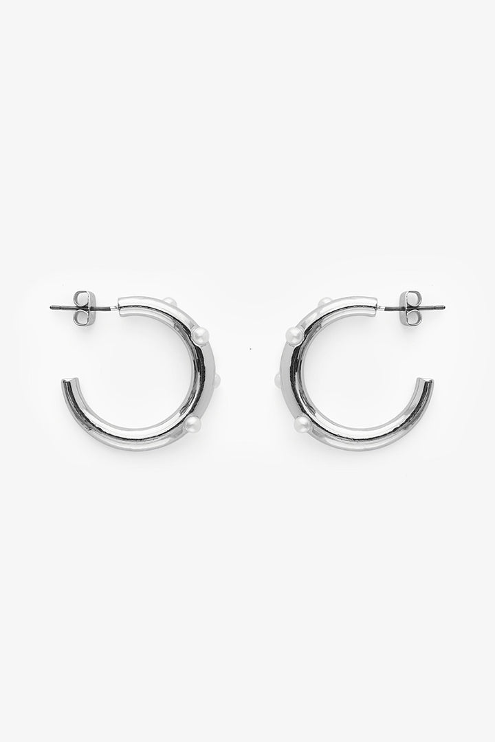 Silver hoop earrings with pearl detail