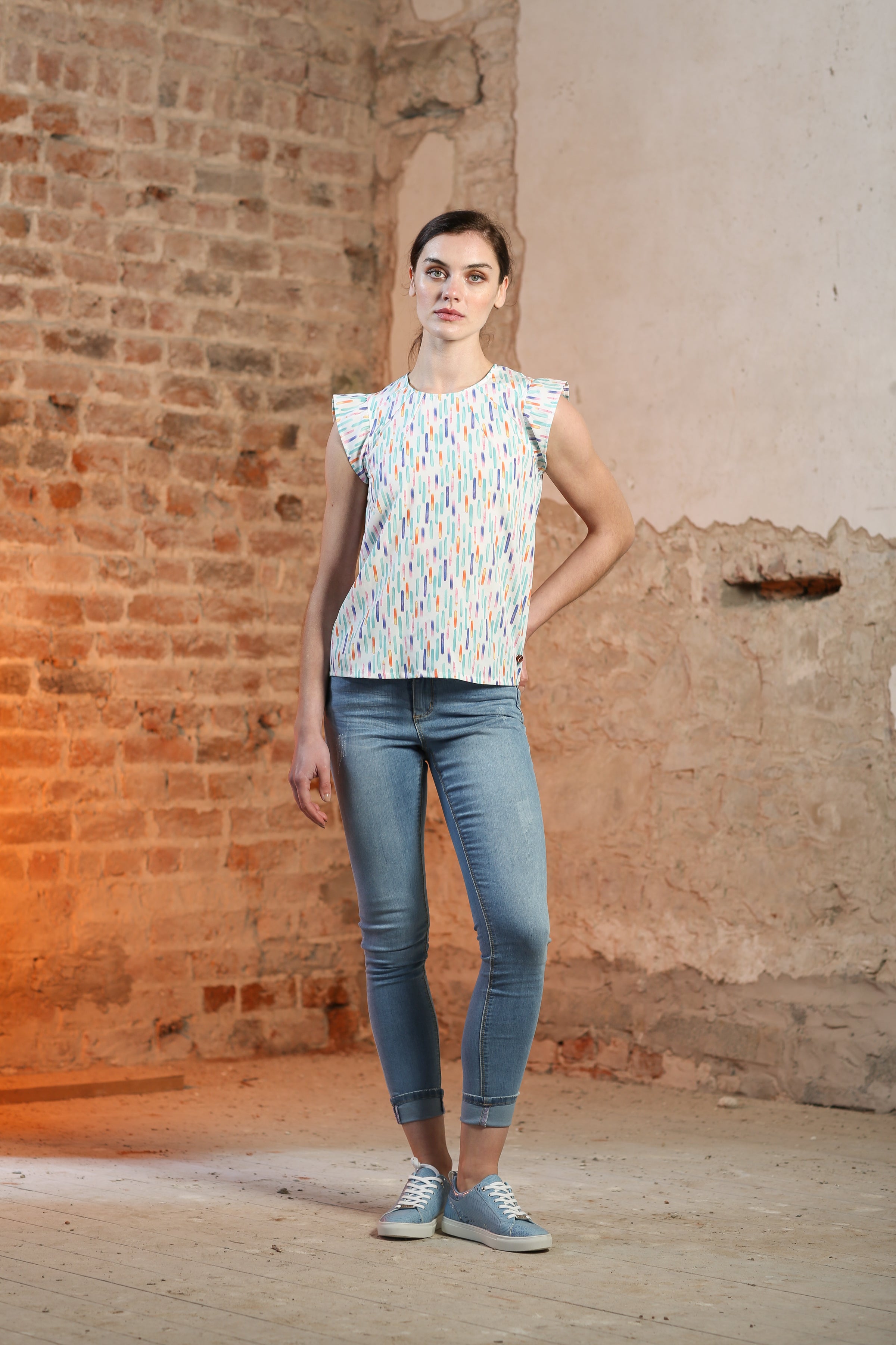 Joy Jeans | Regular Leg (Light Wash)