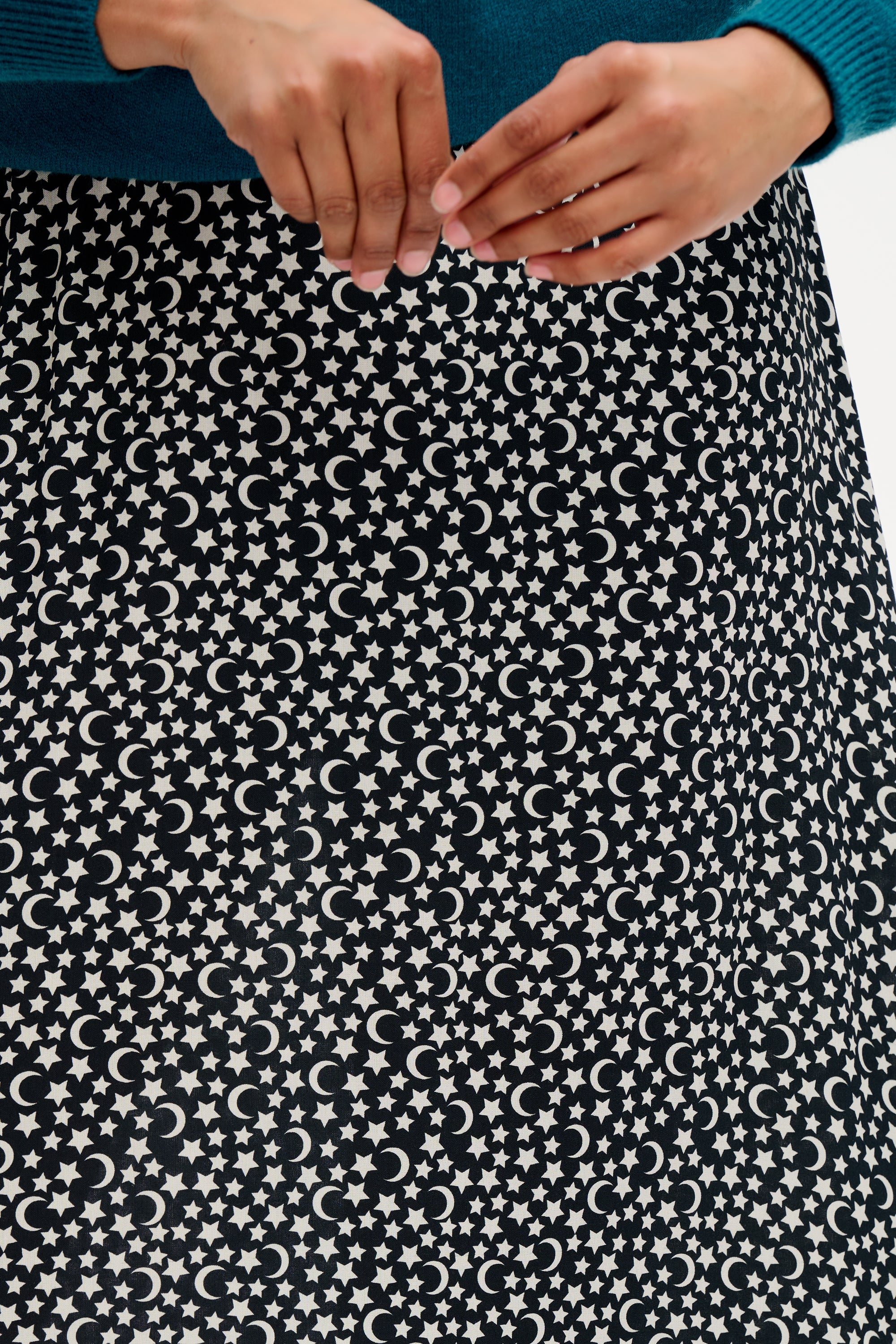 Zora Skirt - Monochrome Moon & Stars