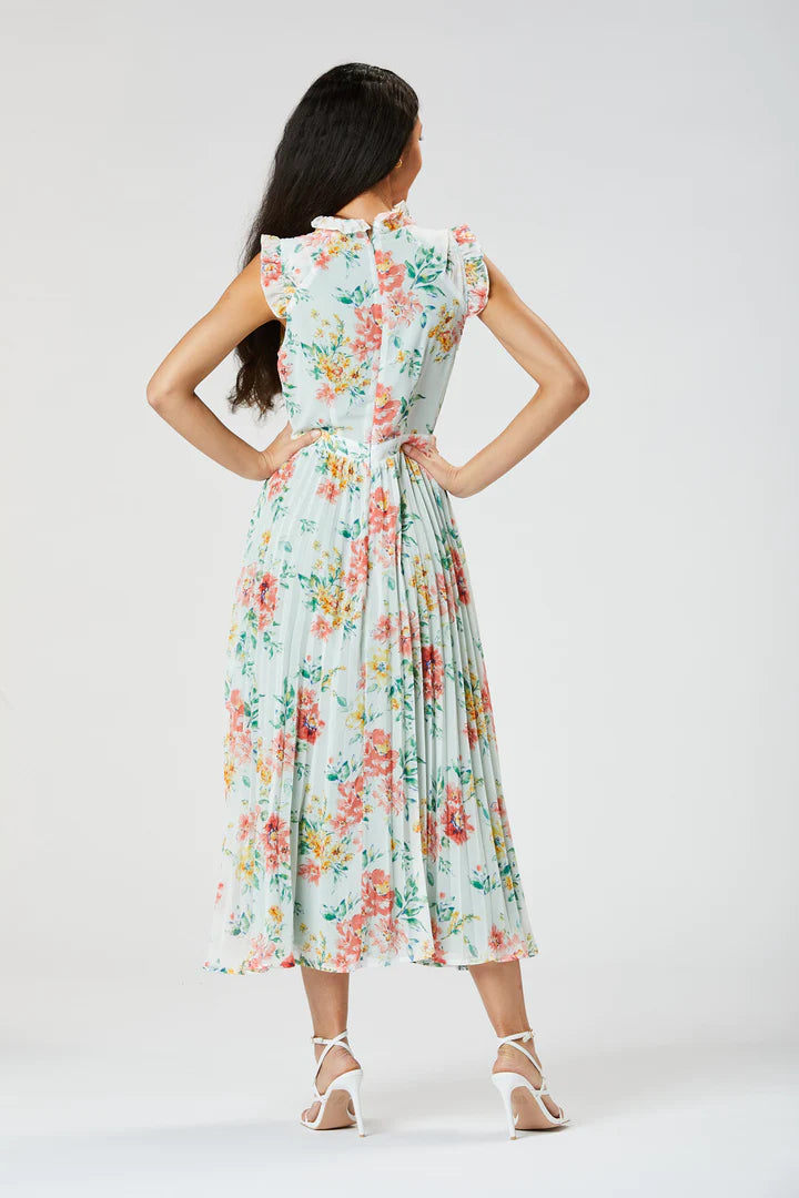 Lilium Long Pleated Dress (White)