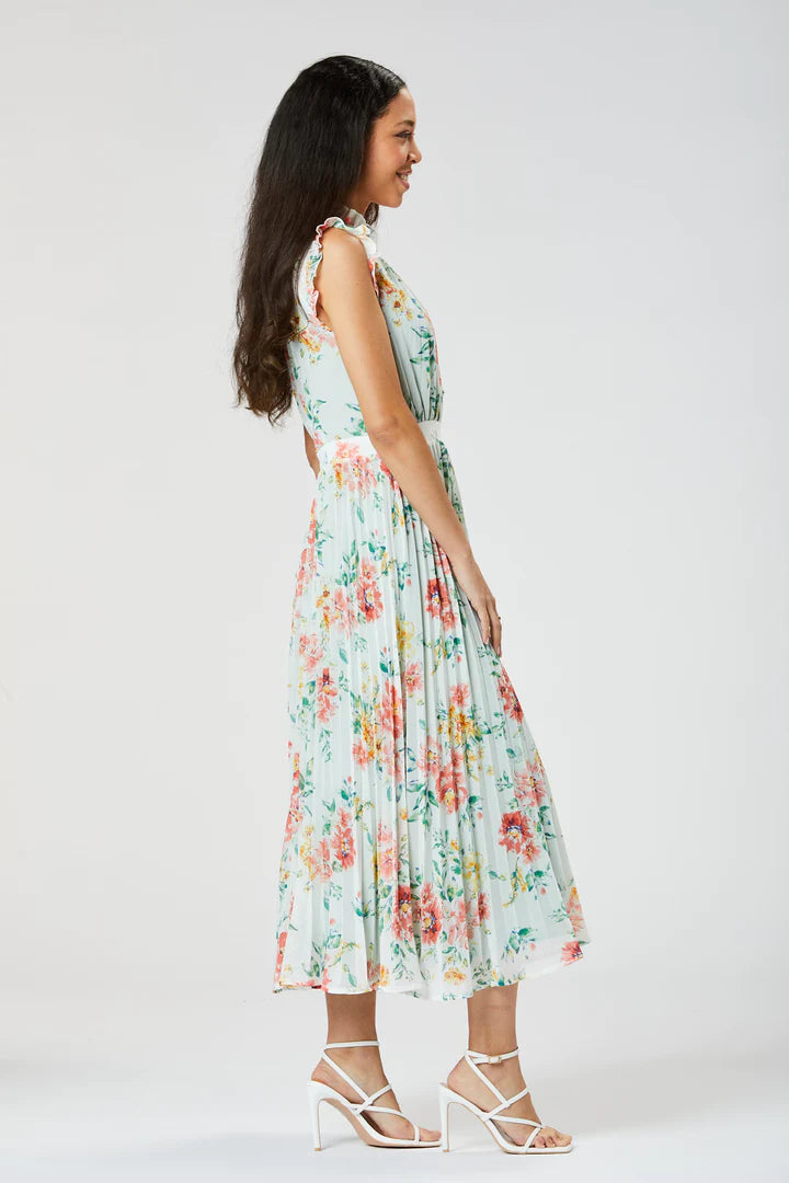 Lilium Long Pleated Dress (White)