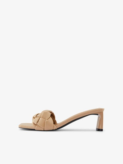 Jessie Heel (Tigers Eye)