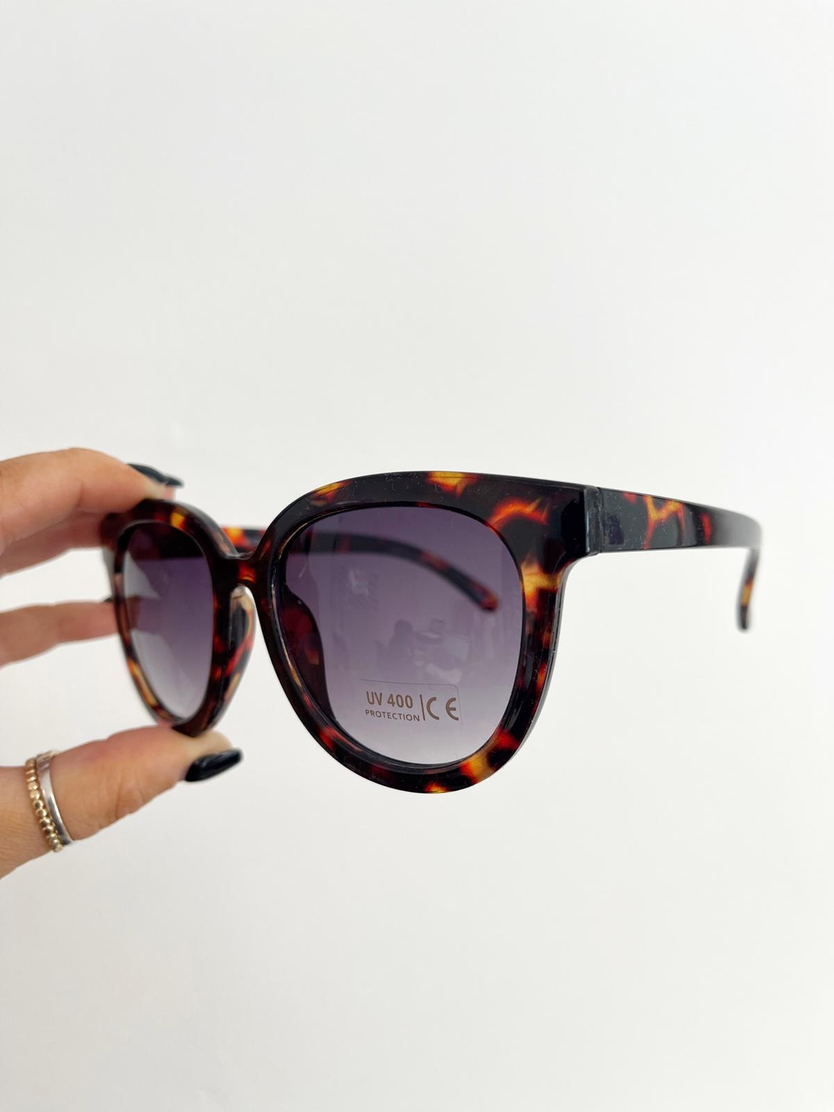 Venius Round Sunglasses (Black)