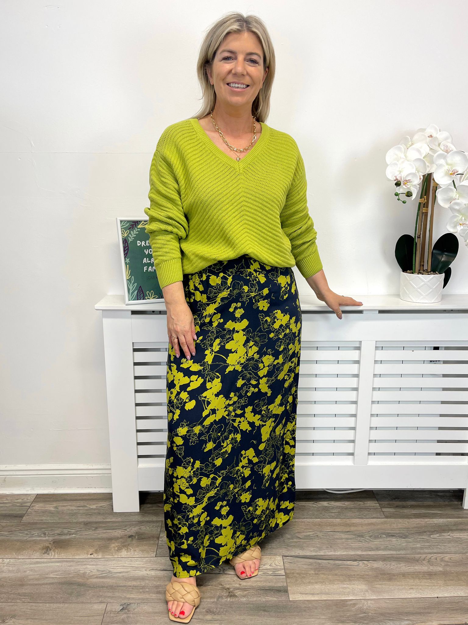 Melaney Midi Skirt (Navy)