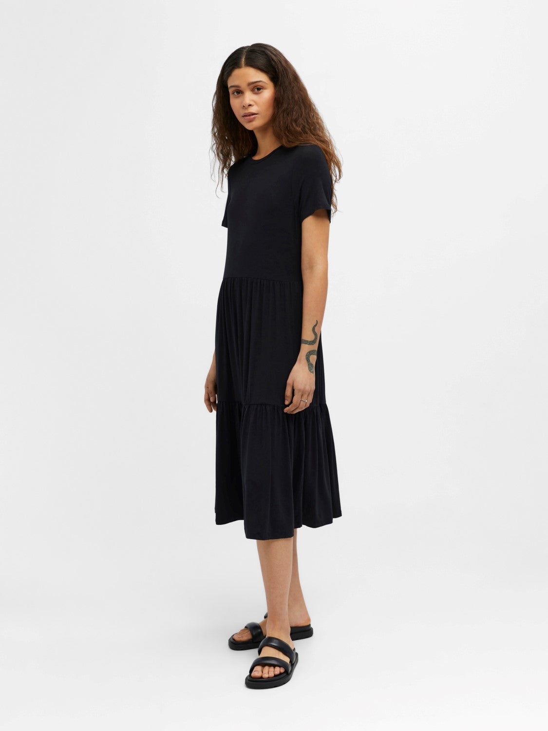 STEPHANIE SHORT SLEEVE DRESS (BLACK)