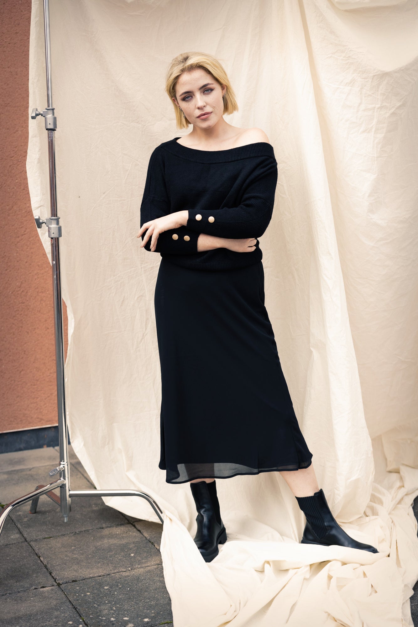 OH MOLLY Black Midi Skirt