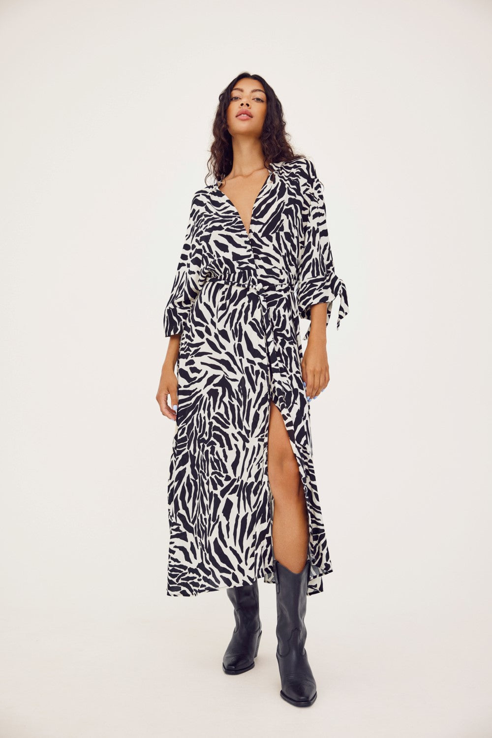 Iomir Midi Dress (Birch/Black)