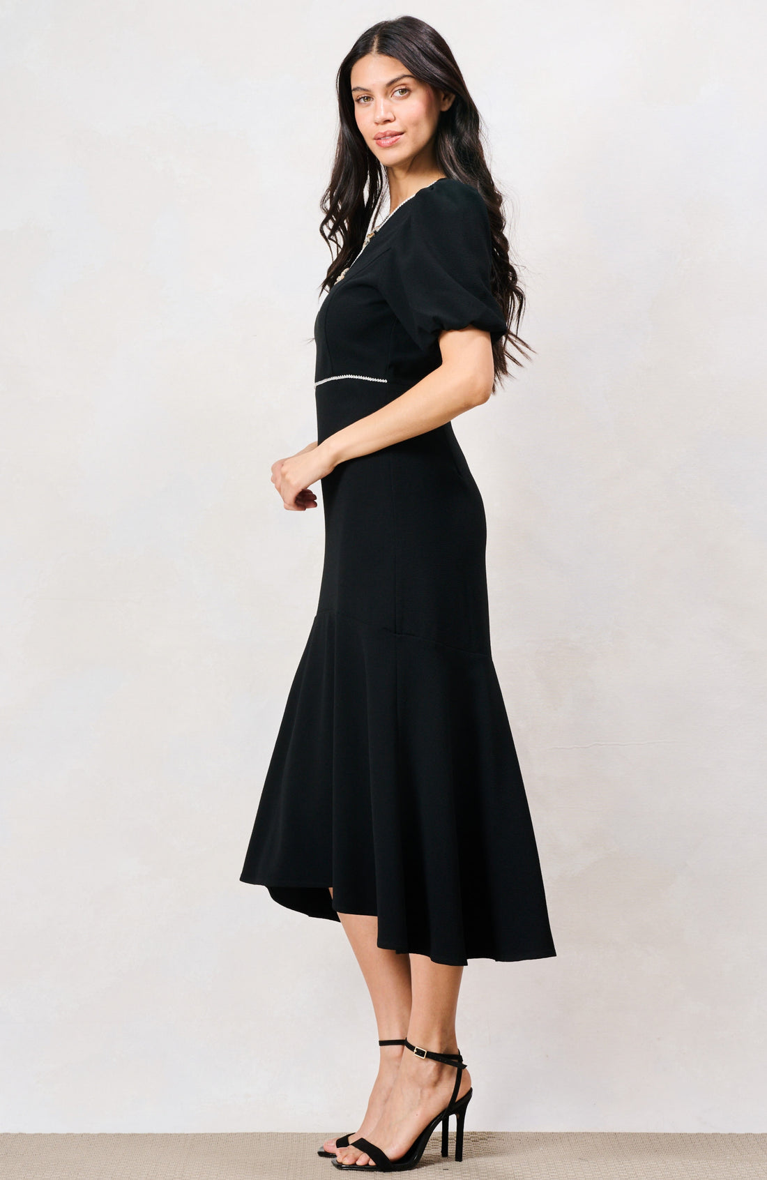 The Sutton Midi Dress (Black)