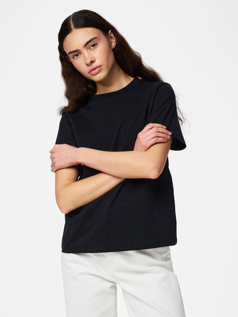 Toria T-Shirt (Black)