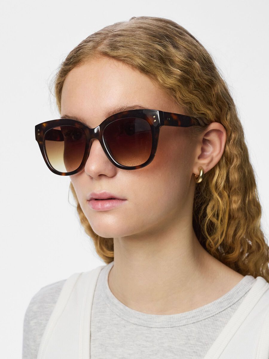 Bess Sunglasses (Black/Turtle)
