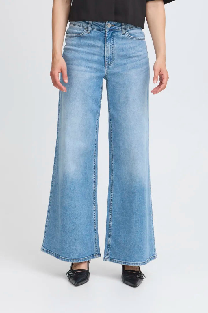 Imogen Wide Leg Jeans (Light Blue/Leg 32")
