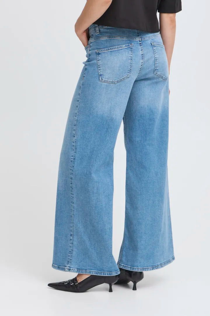 Imogen Wide Leg Jeans (Light Blue/Leg 32")