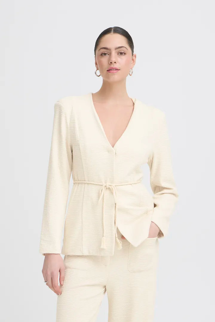 Uma Blazer (Almond Milk)