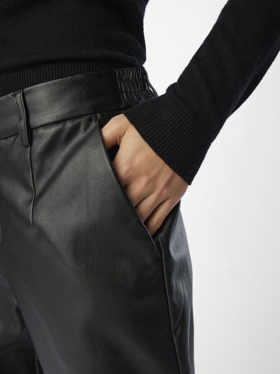 Emma Tapered Coated Pants (Black)