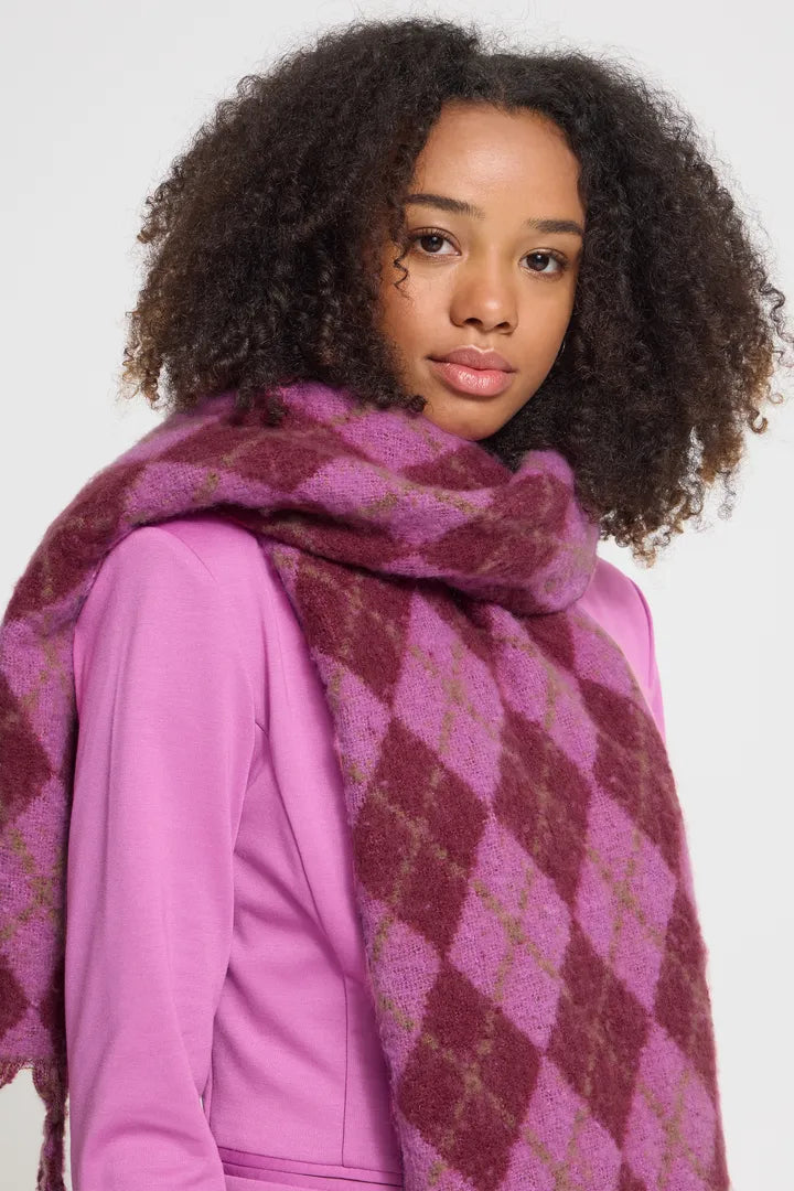 Dahlia Scarf (Rhododendron)