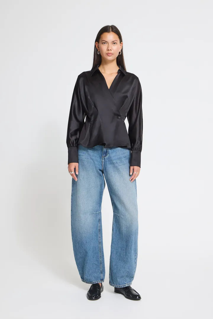 Ruth Shirt (Black)