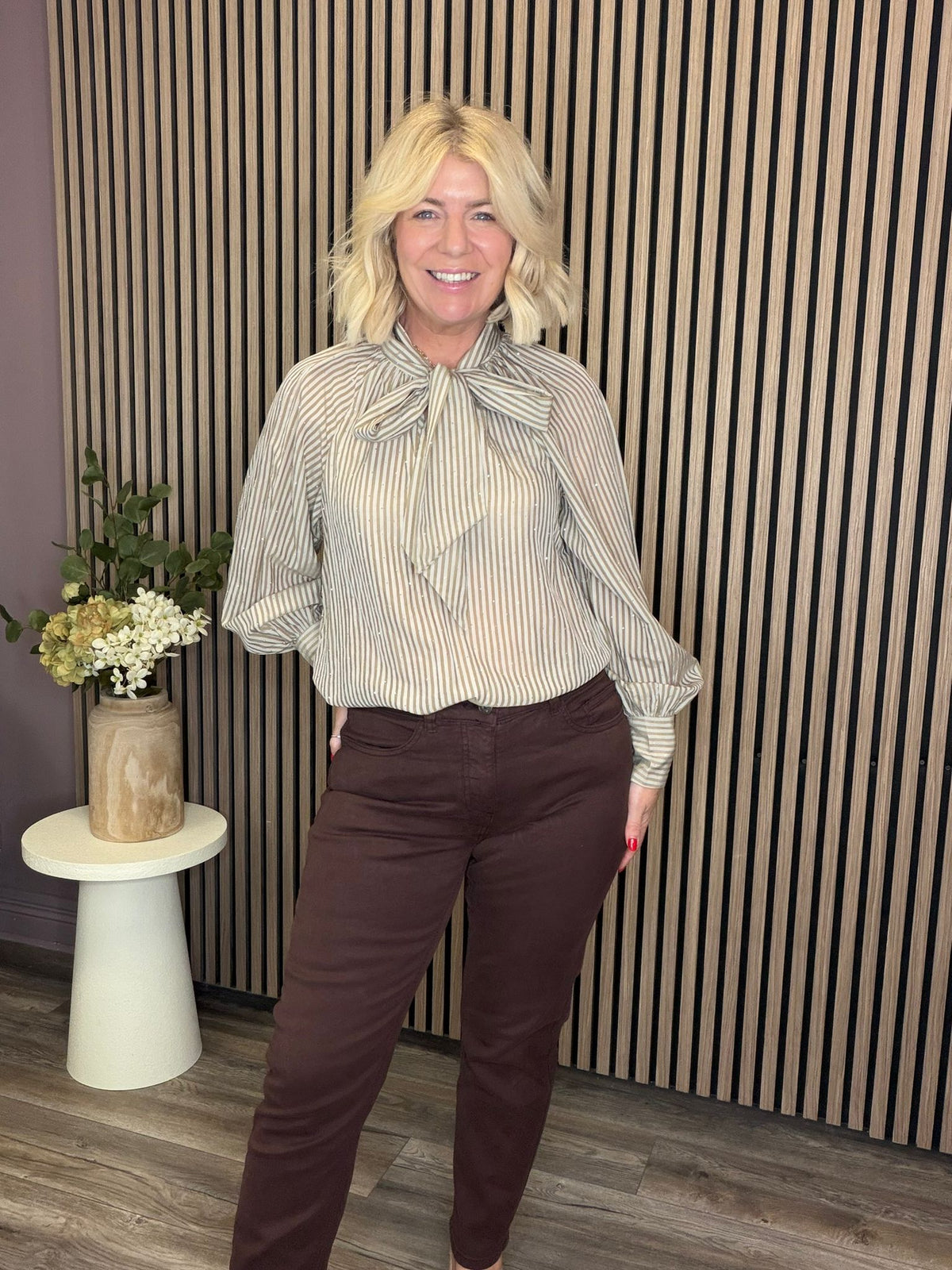 Ziggy Straight Leg Jeans (Coffee Bean)