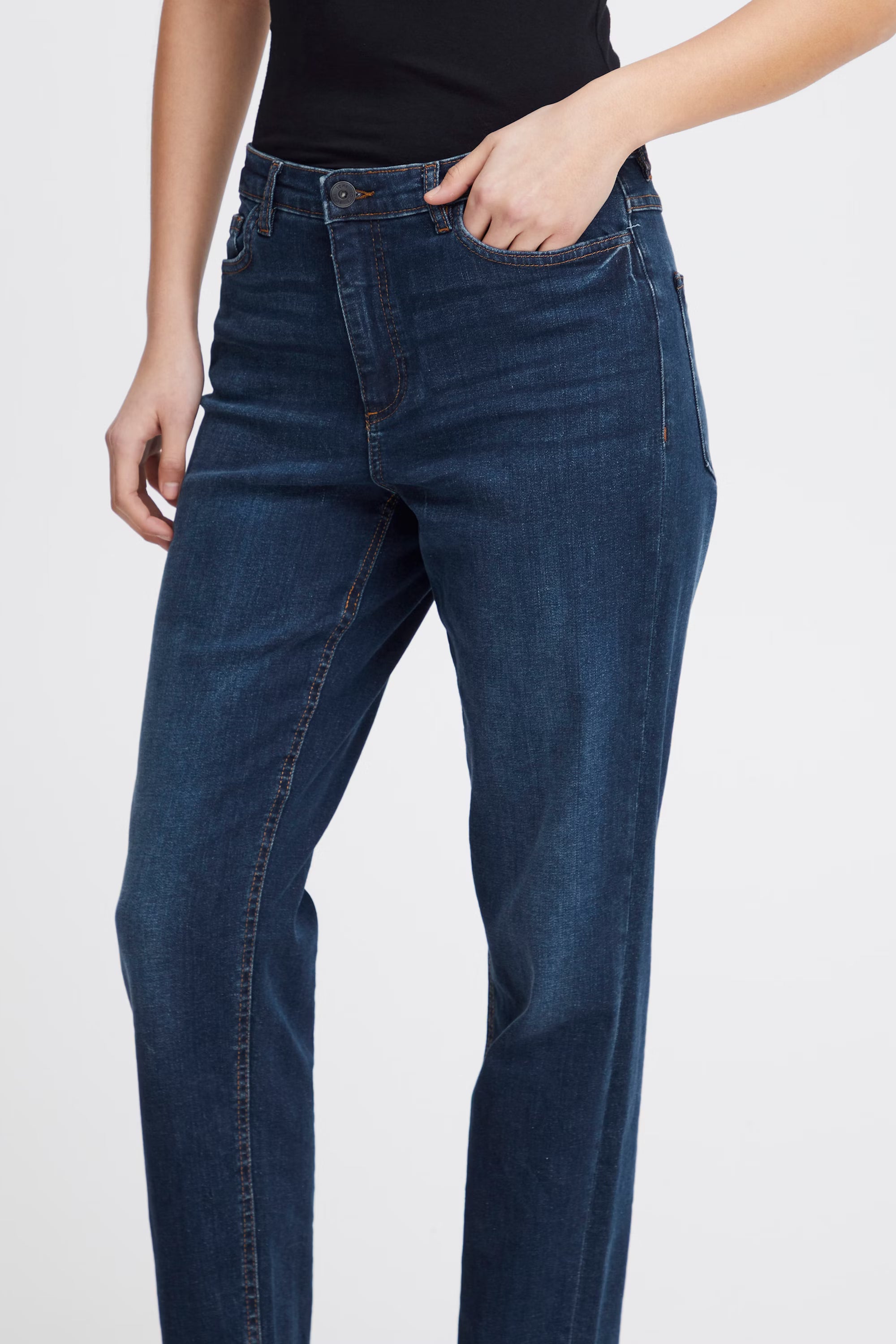 Iggy Straight Leg Cropped Jeans (Dark Blue)