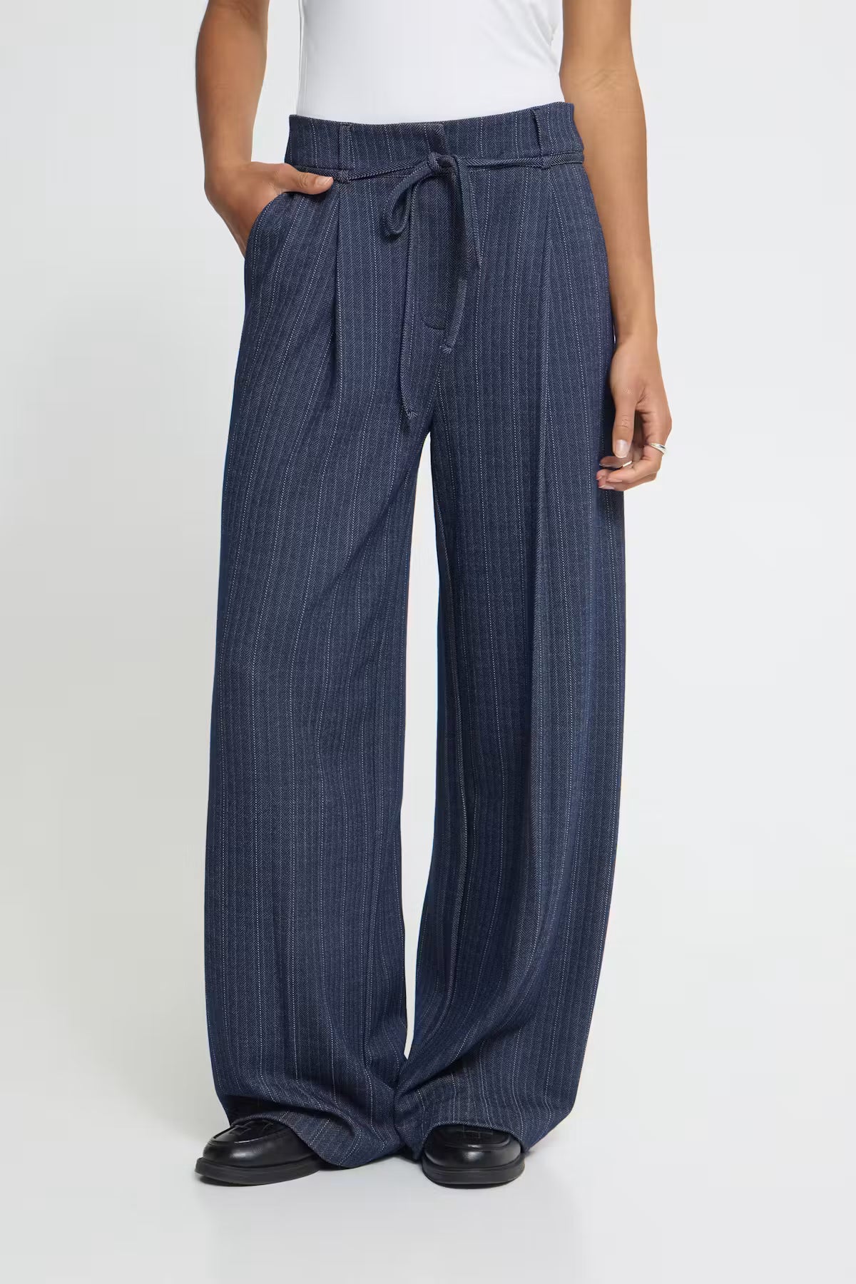 Phoenix Pants (Dark Blue/Stripe)