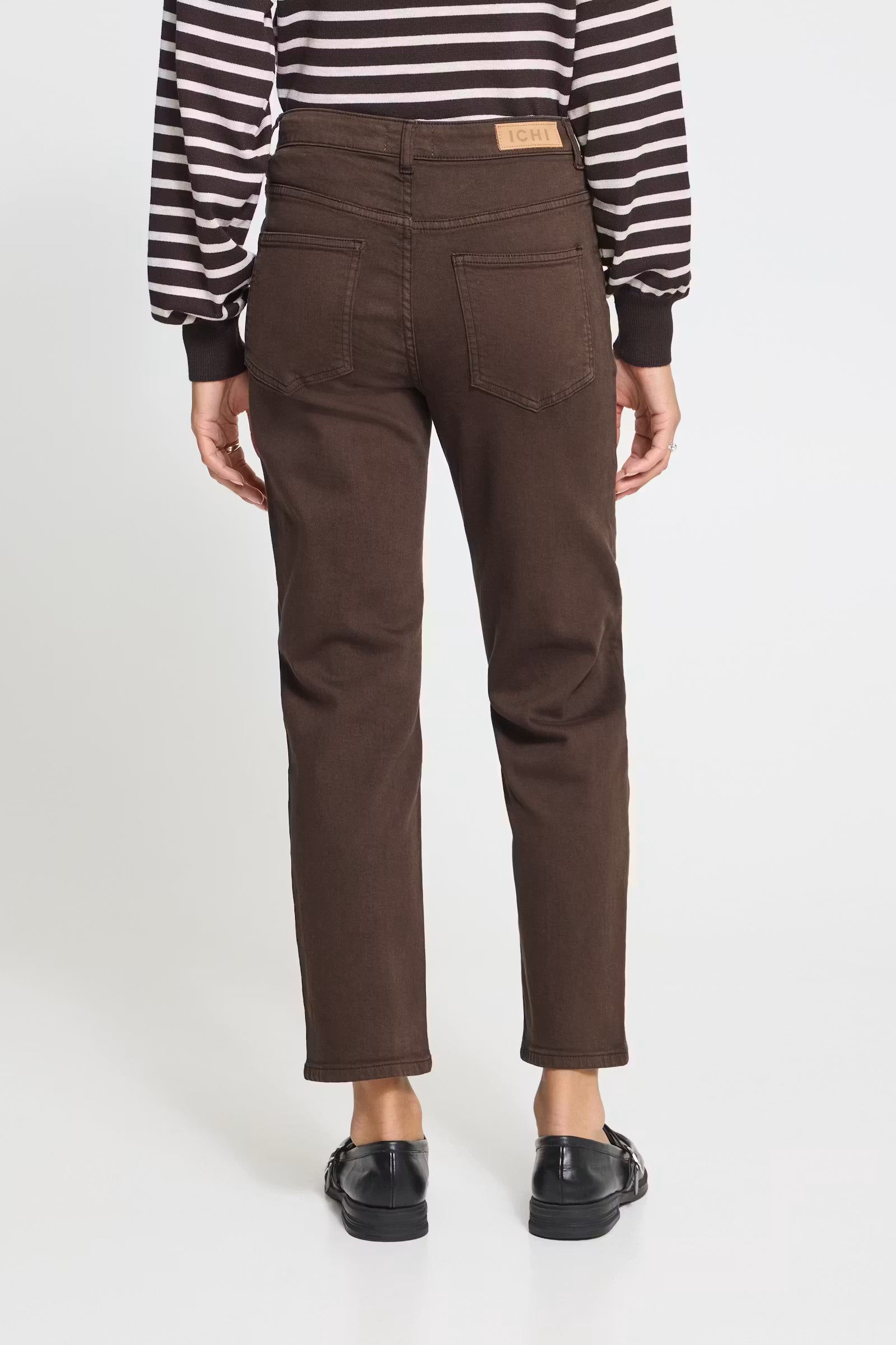 Ziggy Straight Leg Jeans (Coffee Bean)