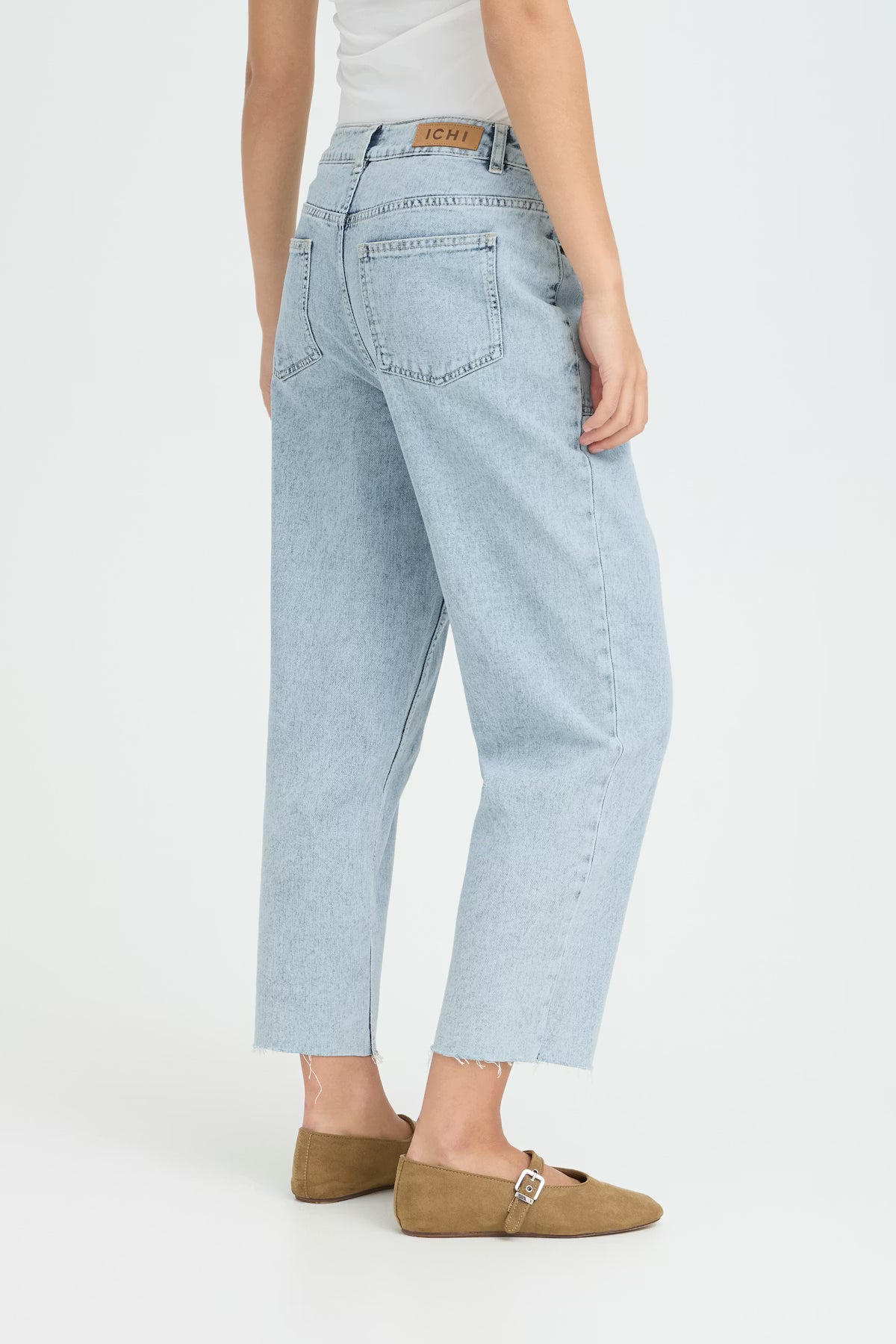 Ella Ankle Length Jeans (Light Blue/Stonewashed)