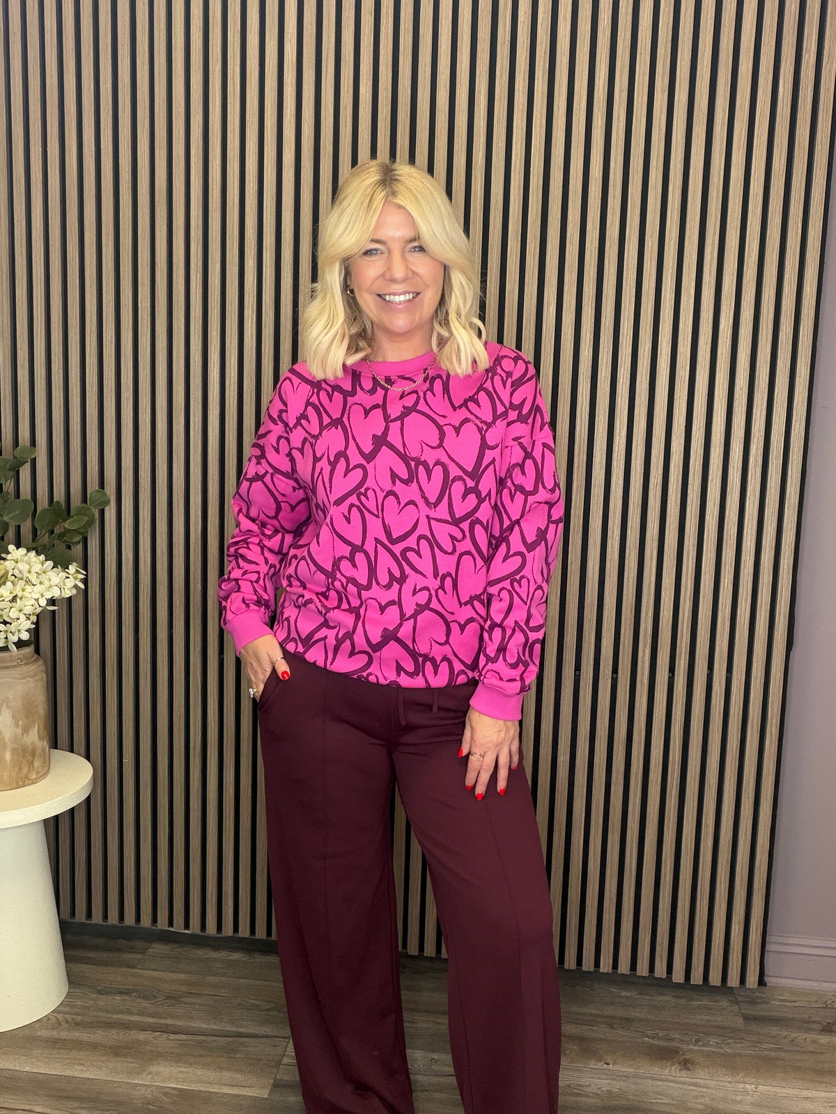 Eadie Sweatshirt (Magenta)