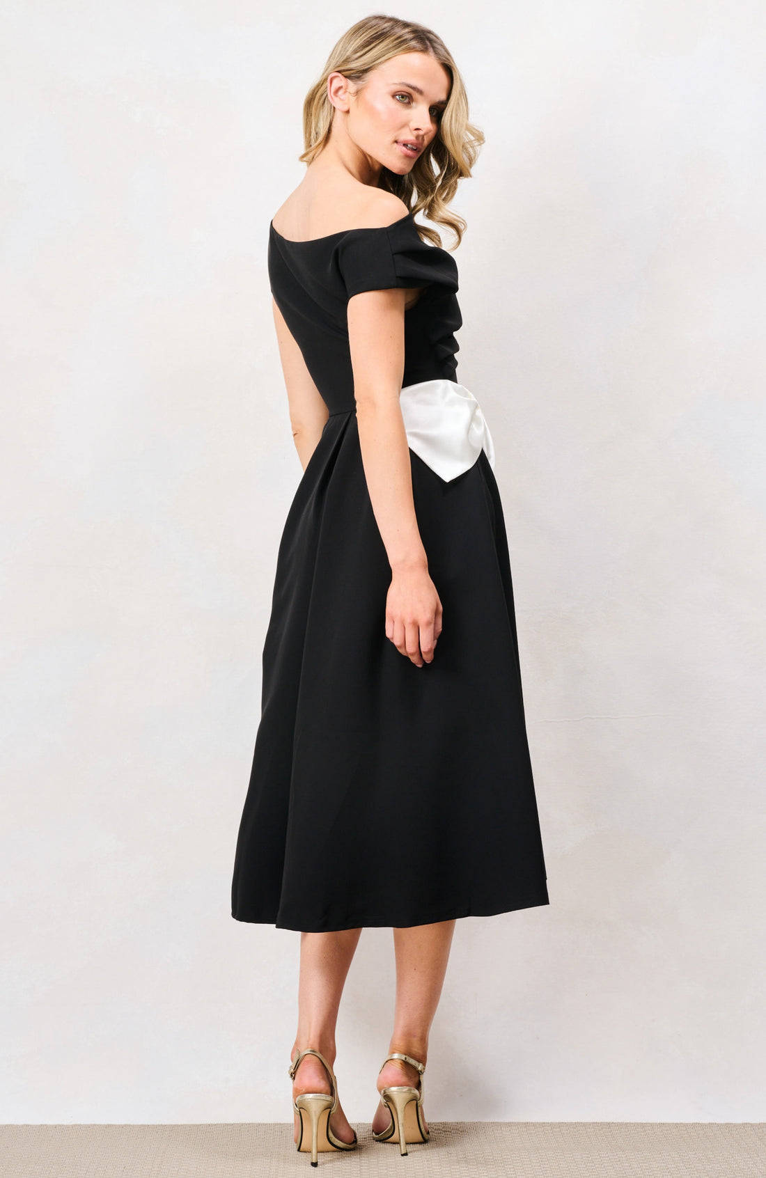The Natalie Midi Dress (Black)