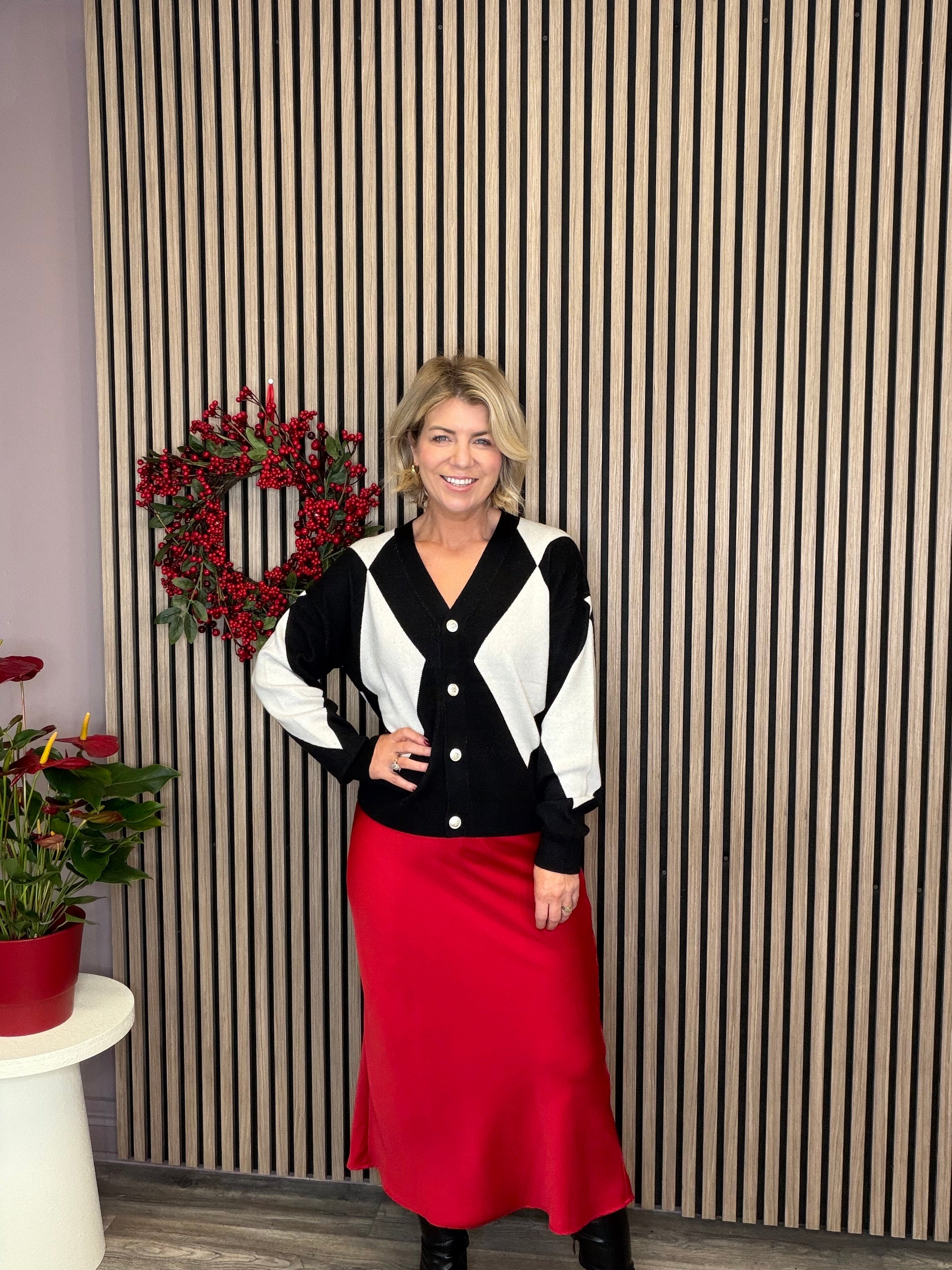 Vielette High Waisted Maxi Skirt (Barbados Cherry)