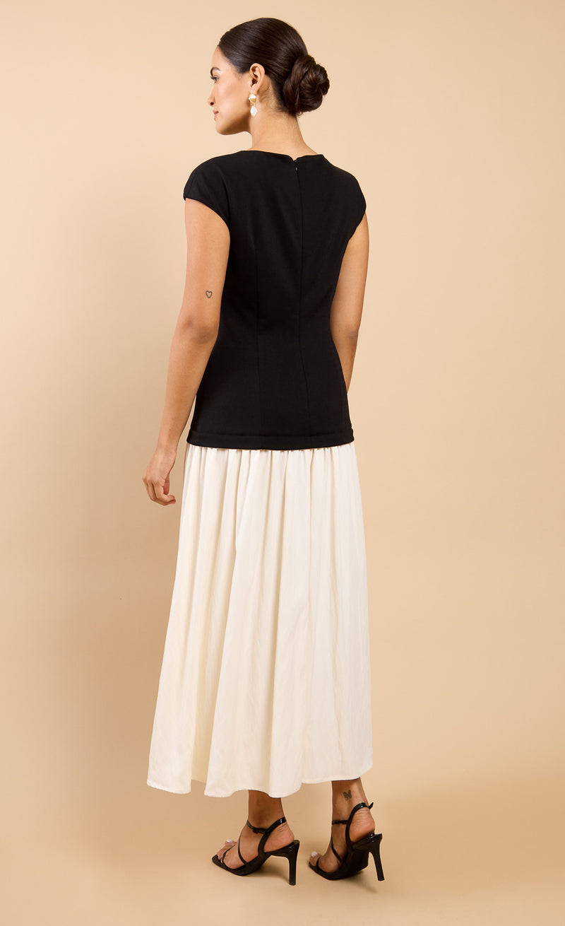 Amoura Dropped Waist Maxi Dress (Monochrome)