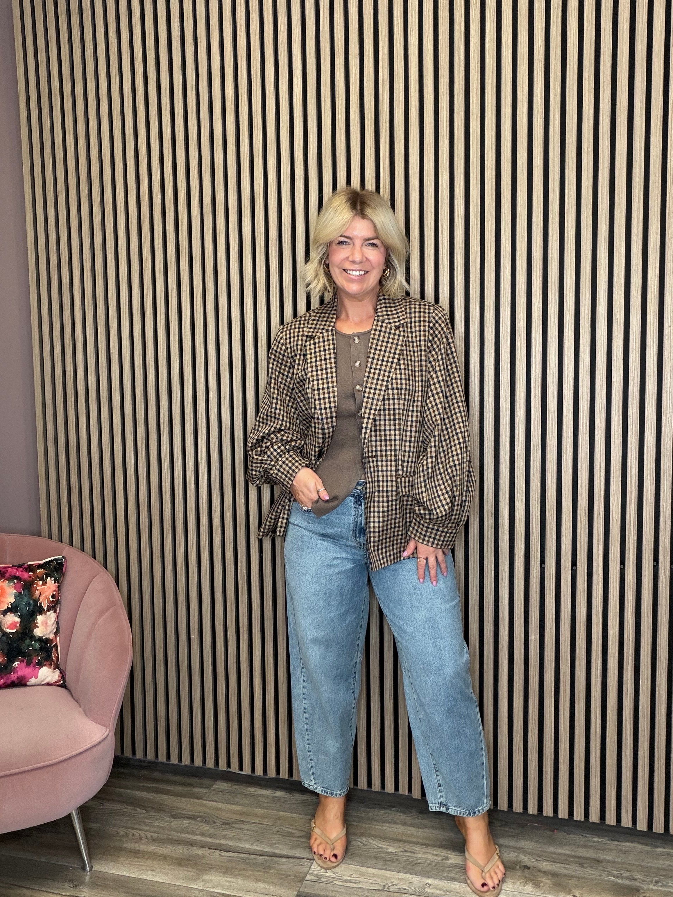 Zoe Barrel Leg Jeans (Light Blue)