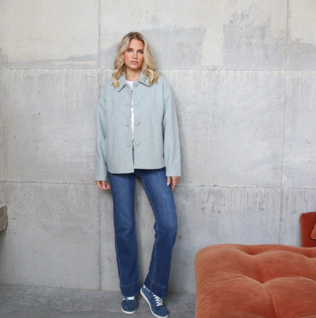 Cristal Wide Leg Jean Short (Mid Wash)