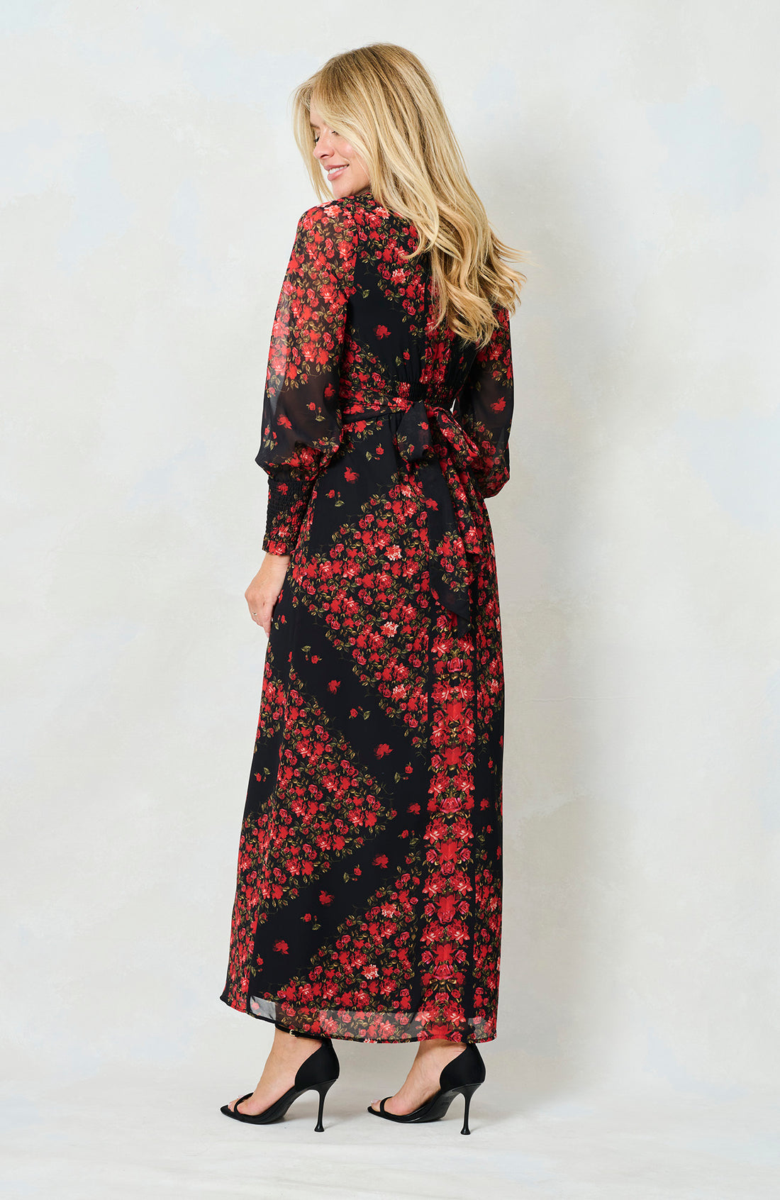 The Adelita Blouson Sleeve Front Split Maxi Dress (Black)