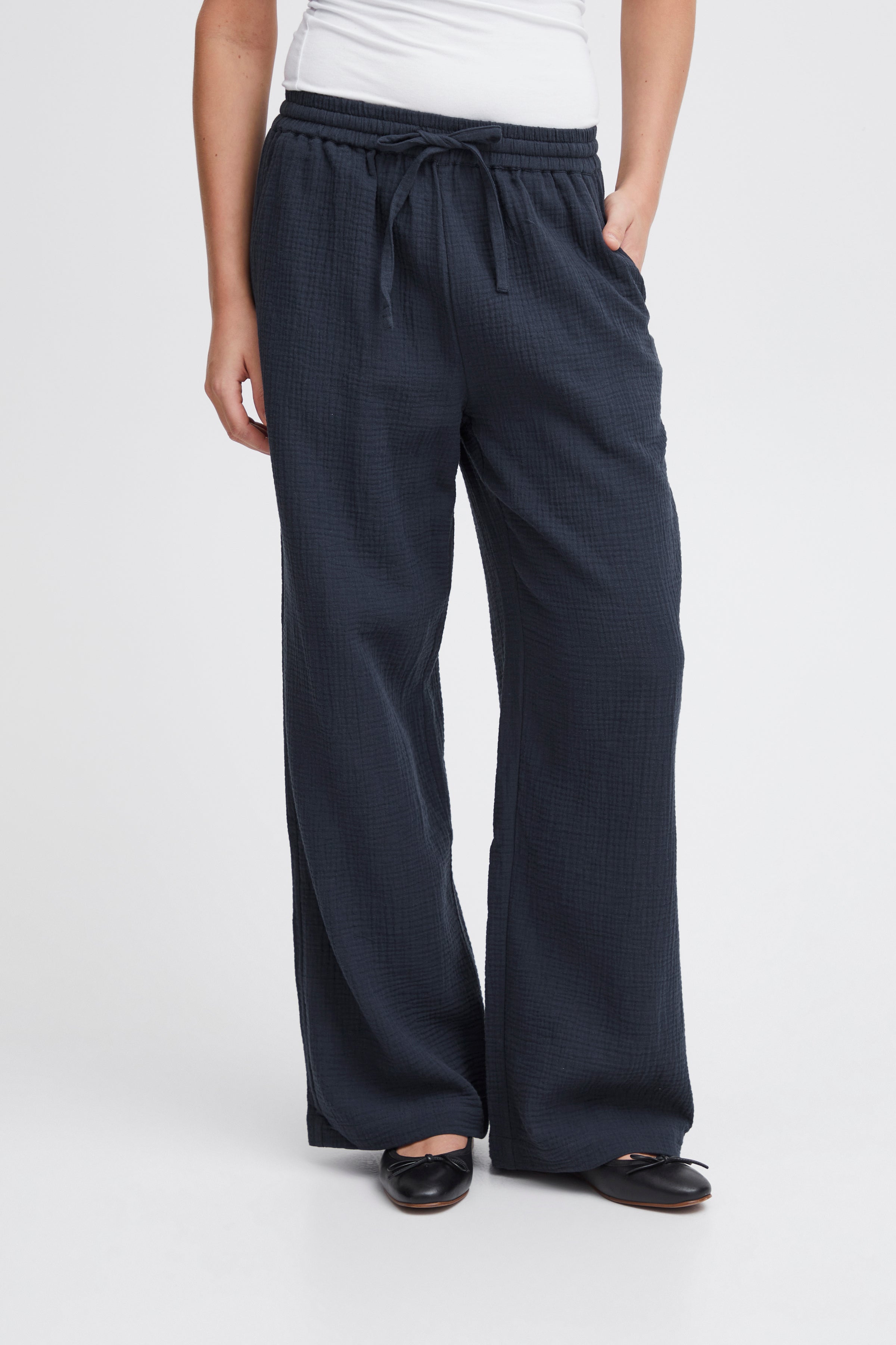 MIKA WIDE LEG TROUSERS (NAVY)