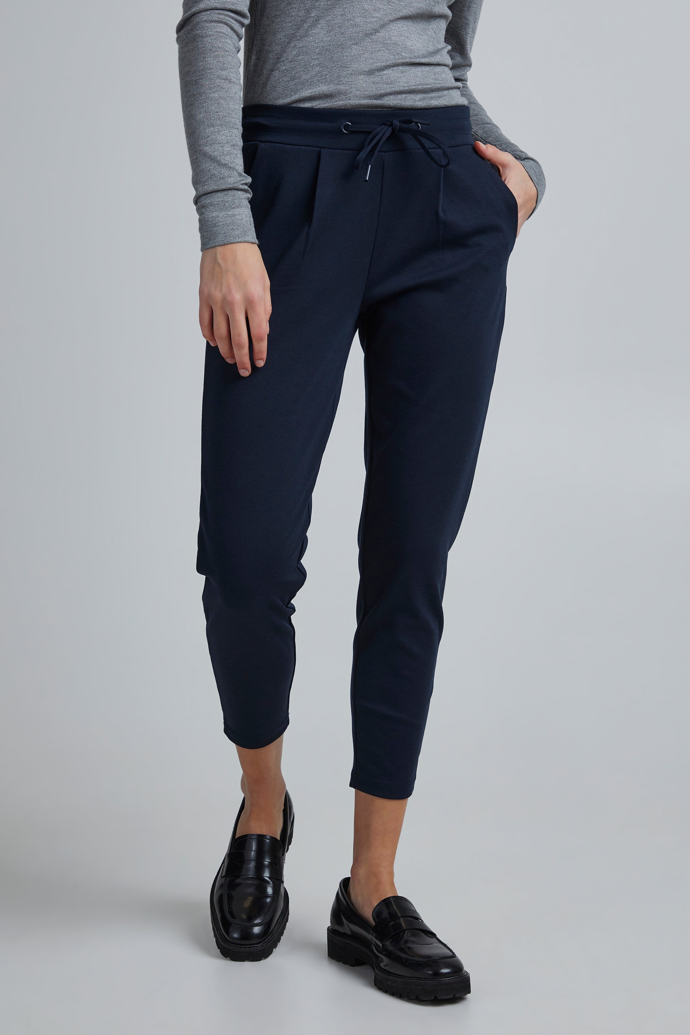 KATE CROPPED JERSEY JOGGER (NAVY)