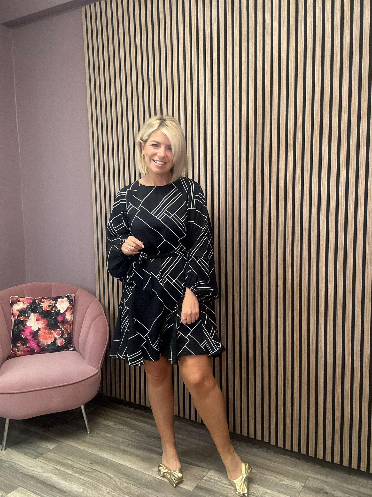 Valerie Long Sleeve Mini Dress (Black Beauty)