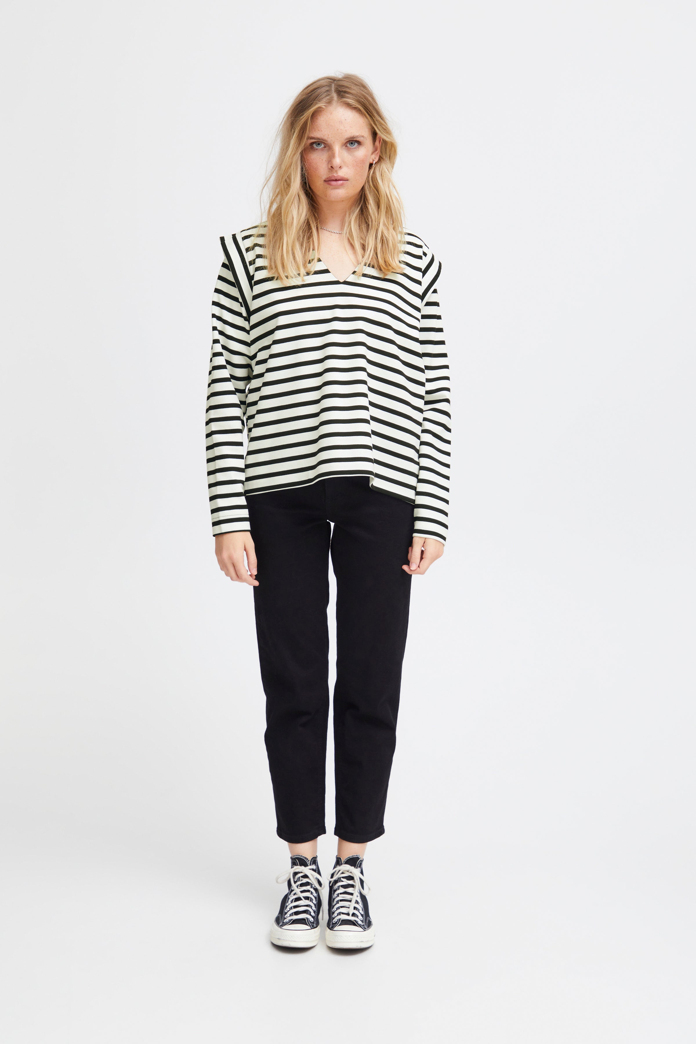 TIRA STRIPE TOP (BLACK/WHITE)