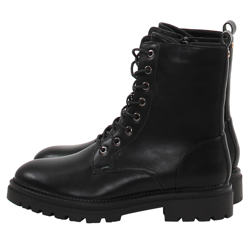 Mona Flat Boot (Black)