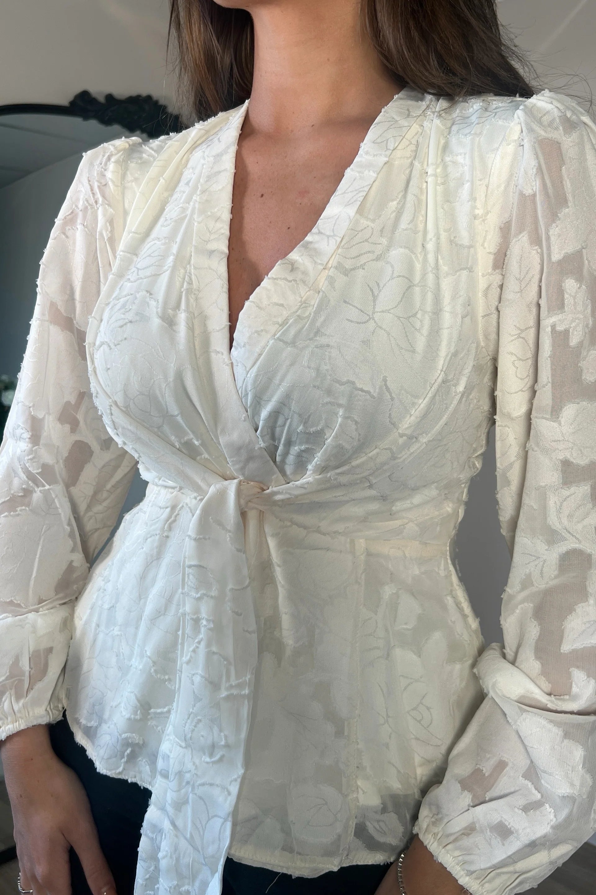 BROOKE WRAP TIE TOP (BURNOUT CREAM)